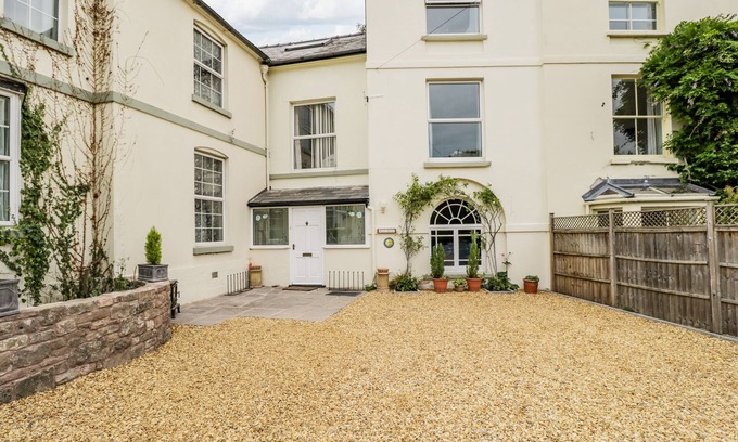 Whitchurch Cottage | WHITE ROSES, pet friendly, character holiday cottage in Monmouth