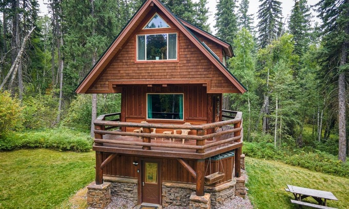 Whitefish House | Whitefish MT Luxury Cabin - Peaceful Forest Retreat Minutes from Downtown