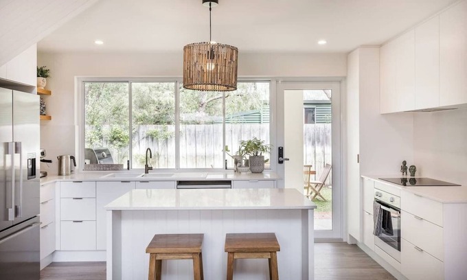 Quindalup Villa | Whitesands BEACH VILLA | walk the beach, swim in the Bay ​| Margaret River Prope