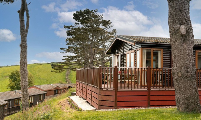 Saint John House | Whitsand Bay Lodge by Interhome
