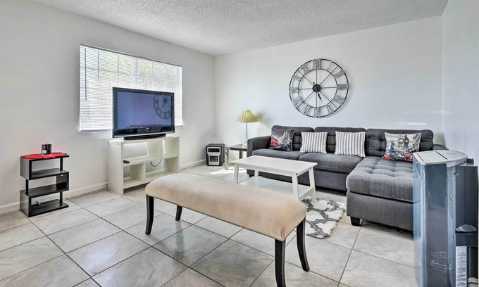Whittier House | Whittier Home: Shared Courtyard, Near Hiking!