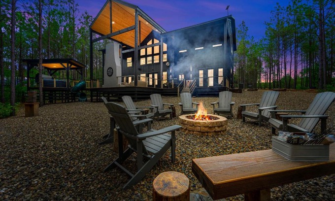 Pickens House | Wild Mountain Honey 4BR 4BA 1k Deck Oasis