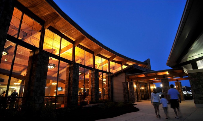 Sevierville Resort | Wilderness at the Smokies - Stone Hill Lodge