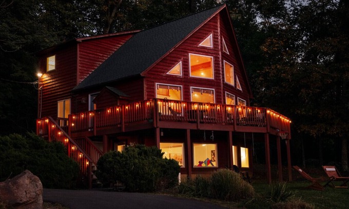 Linden Cabin | Wilderness Ridge | Private Cabin w/Mountain Views