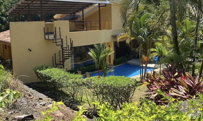 Esterillos House | Wildlife Haven near Surf and Sea