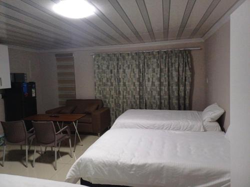 Three Rivers House | Willow Guest house