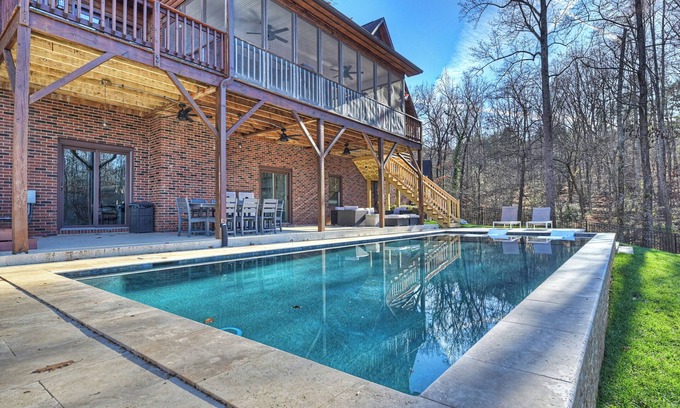 Troutman House | Winding Down by AvantStay | Sleeps 20 + Dock, View