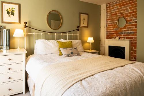 New Forest District House | Windlass Cottage