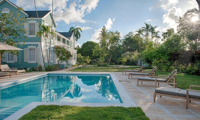 Nassau House | "Windways".Stately Bahamian Estate House