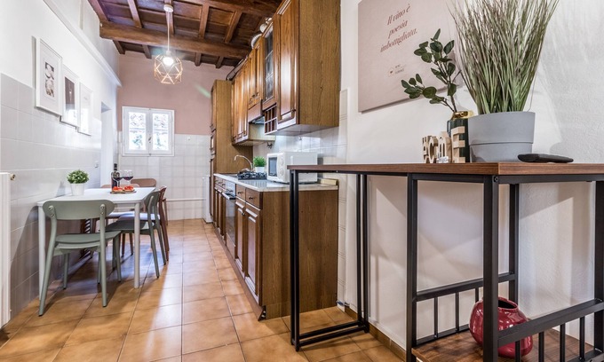 Sant' Ambrogio Apartment | Wine Apartments Florence Sangiovese