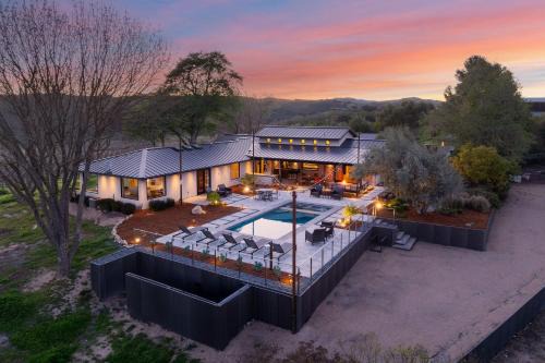 Paso Robles House | Wine Country Estate w Pool Hot Tub The Residence at Truss Wines by AvantStay