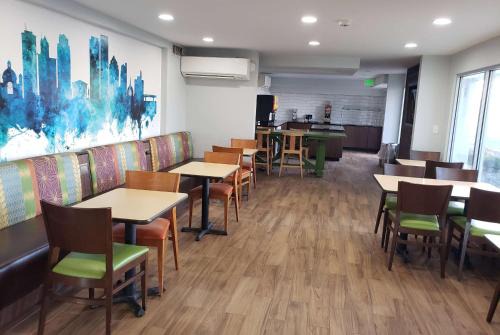 Dayton Hotel | Wingate by Wyndham Dayton North