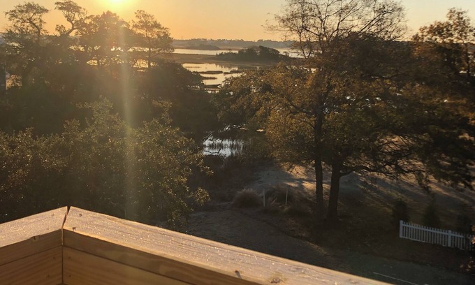Cedar Point House | Winter Sale on Extended Stays with Beautiful Water Views