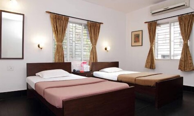 Kolkata House | Wise Owl Comfotel
