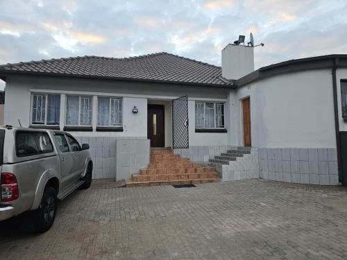 Greater Johannesburg Metropolitan Area House | WiseStar Guest House