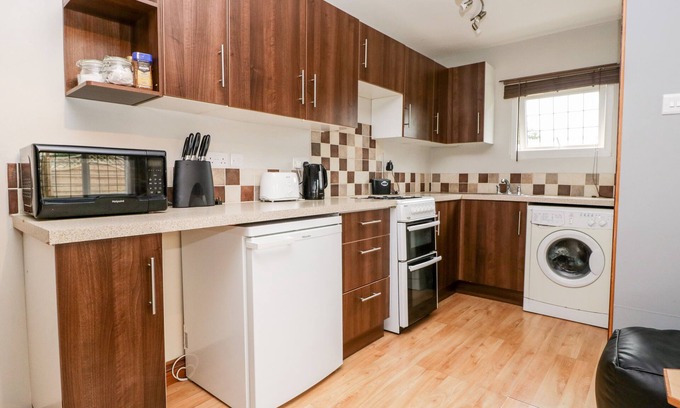 Highbridge Cottage | Wisteria Chalet