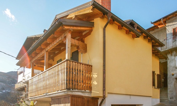 Dosso del Liro House | Wonderful, authentic vacation home near Lake Como.