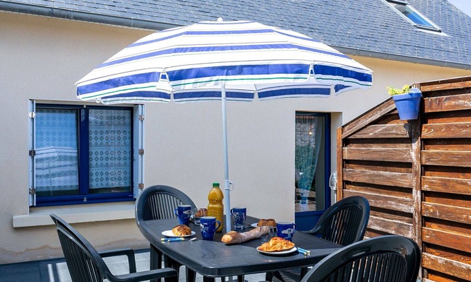 Plounevez-Lochrist House | Wonderful private villa for 4 people with WIFI, TV and terrace