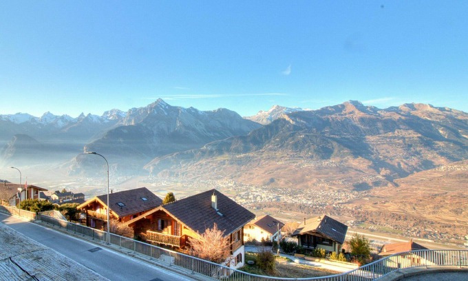 Nendaz House | Wonderful private villa for 8 people with WIFI, TV, terrace and parking