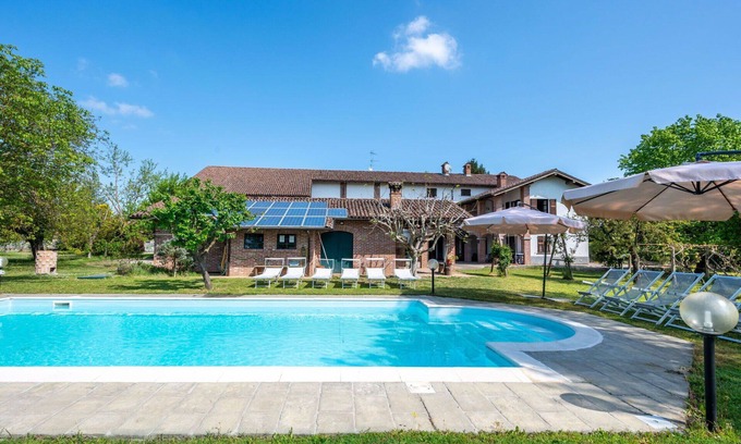 Basaluzzo Villa | Wonderful private villa with hot tub, private pool, WIFI, TV, patio, pets allowed and panoramic .