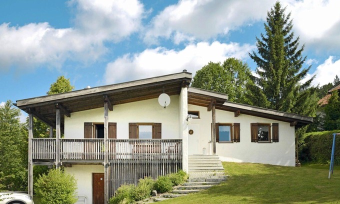 Mauth House | Wonderful private villa for 10 people with WIFI, TV, patio and parking