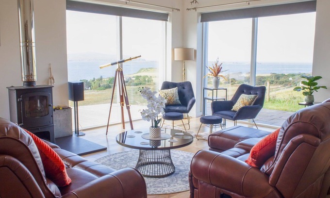 Stein House | Wonderful private villa for 6 people with WIFI, TV, terrace, pets allowed and parking