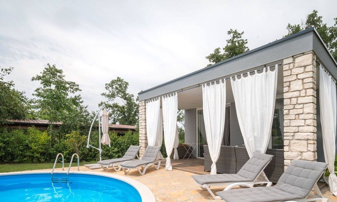 Radini House | Wonderful private villa with A/C, WIFI, private pool, TV, terrace, pets allowed and parking