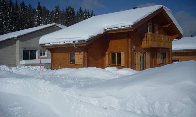 Premanon Ski Chalet | WOODEN CHALET to PREMANOM
