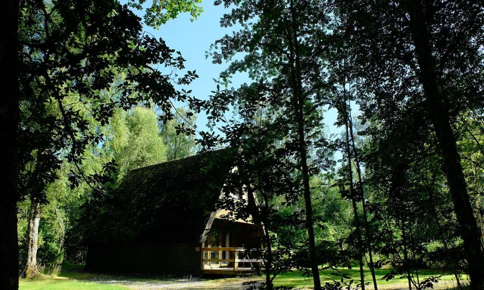 Cannich Ski Chalet | Woodland cottage nestled in woods on the banks of a glorious Highland River