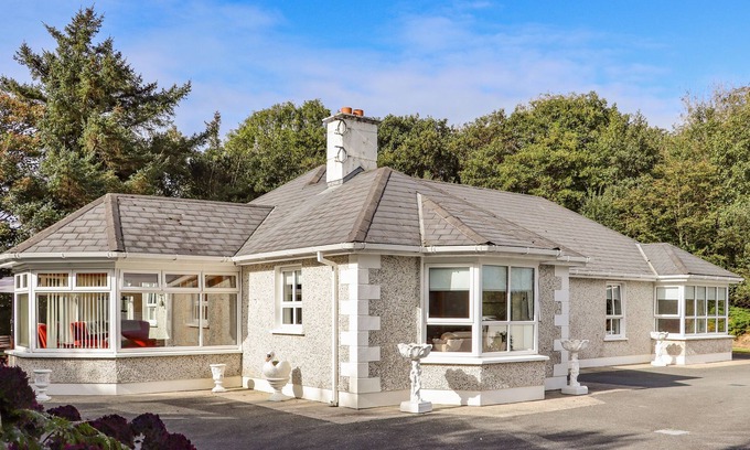 Kilmore House | WOODLAWN, family friendly, with open fire in Kilmore, County Wexford