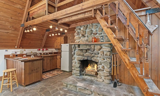 Bearsville Cabin | Woodstock Cabin in the Woods
