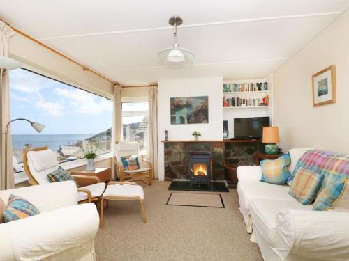 Mousehole House | Wootton Gray