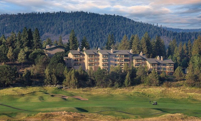 Klamath Falls Condo | WorldMark Running Y 2br suite friday check-In