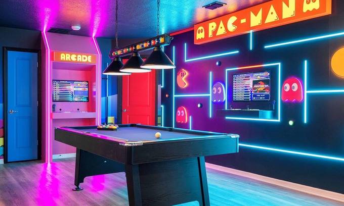 Four Corners House | WOW! 10BR Pool Home w/Game & Theater – 16356