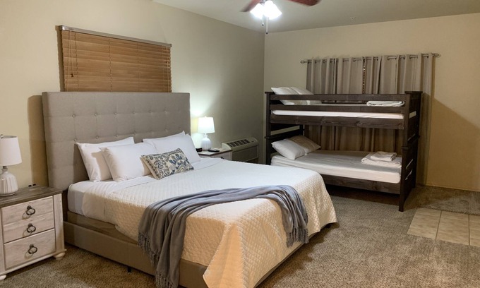 Branson West Condo | WOW! Walk in 3 King suites next to SDC!