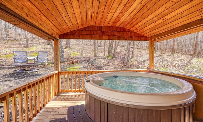 Laurelville Cabin | Wyandot Woods - Firefly Cabin