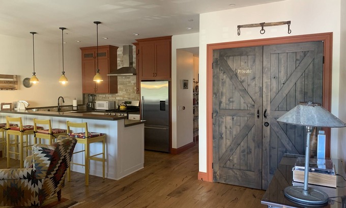 Los Alamos Apartment | Wyatt Earp at the Los Alamos Mercantile