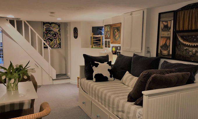 Bracondale Hill Apartment | Wychwood Davenport Apartment