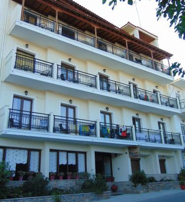 Skiathos Apartment | Xanemos Port Xanemos Studios