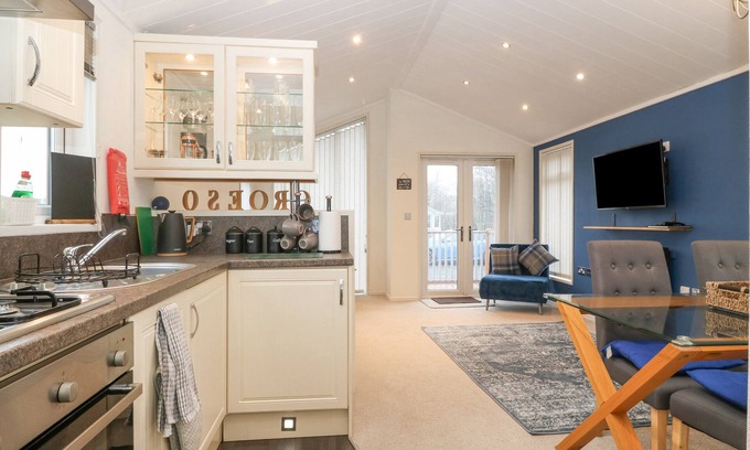 Llanfairpwllgwyngyll Cottage | Y Caban
