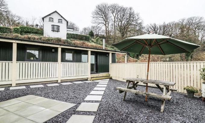 Borth House | Y Felin - Celyn