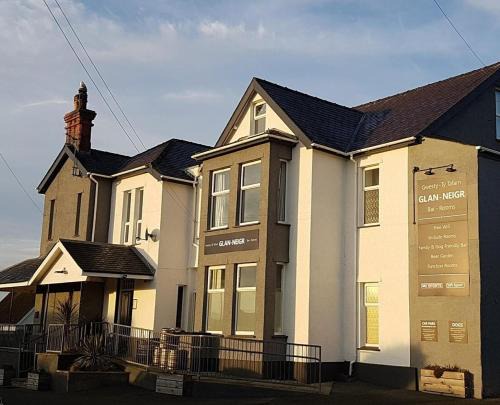 Rhosneigr Bed & Breakfast | Y Glan Neigr