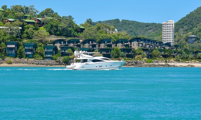 Hamilton Island Villa | Yacht Club Villa 6 Hamilton Island - oceanviews, 2 golf buggies and transfers