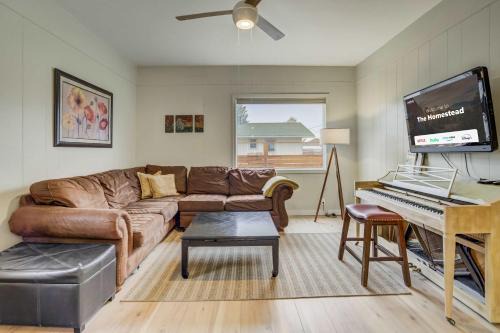 Buena Vista House | Yale Yard Stylish Escape with Scenic Views