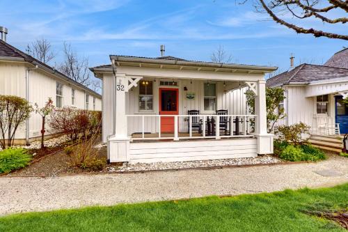 Seabrook House | Yarmouth Yacht Club
