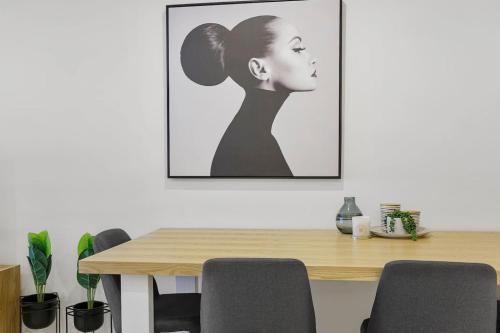 South Yarra Apartment | YARRA · YARRA Toorak Rd & Chapel St. Pool, Gym & Parking