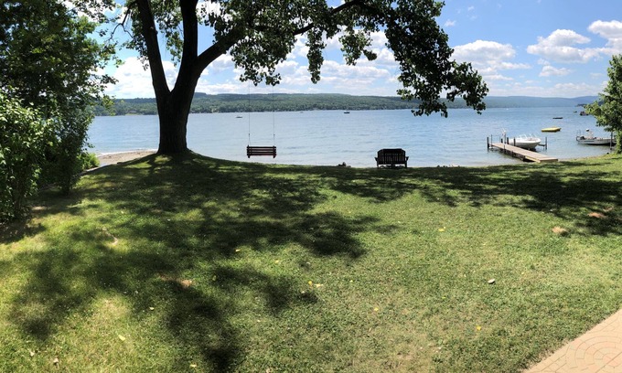 Hammondsport House | Year round lakefront house on Keuka Lake