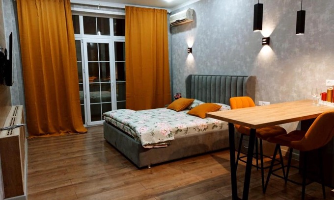 Uralsk Apartment | Yellow Apartment