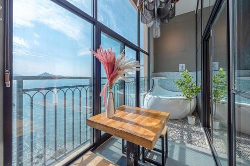Yeosu House | Yeosu Yellow Sub Marine