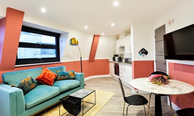 Clifton Apartment | Your Apartment I Clifton Village